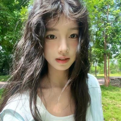 墙里的女人